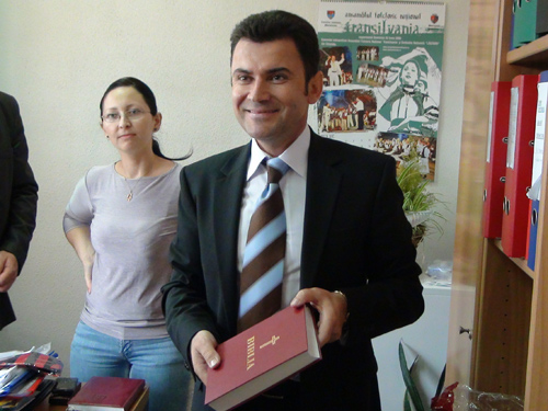 Eliberare birou Mircea Dolha (c) eMM.ro